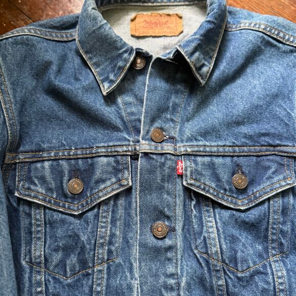 Vintage 80s Levi's Jean Jacket, Denim Trucker Made in USA - Picture 9 of 13